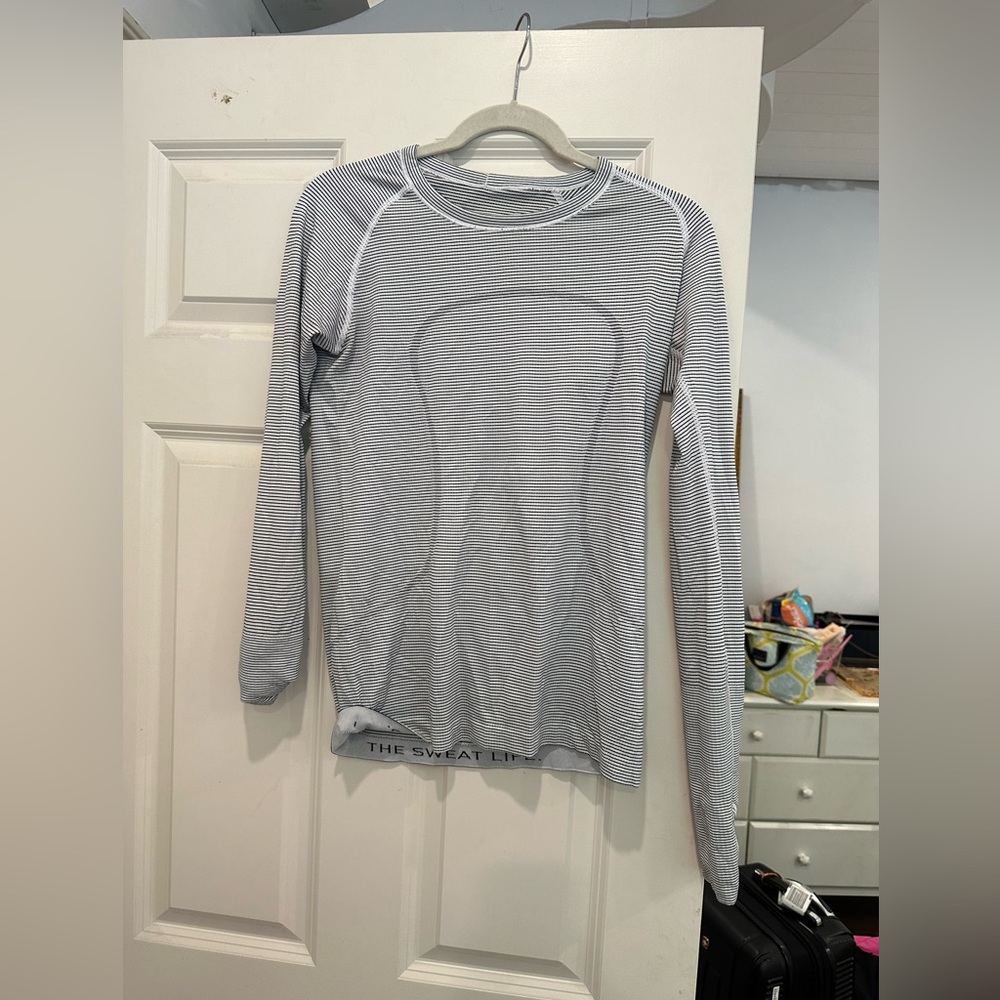 Lululemon Long Sleeve Swiftly Black & White Stripe